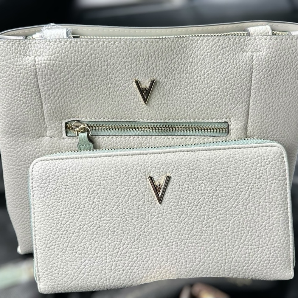 Vanessa Williams Elegant White Tote Bag with Matching Pouch NWOT